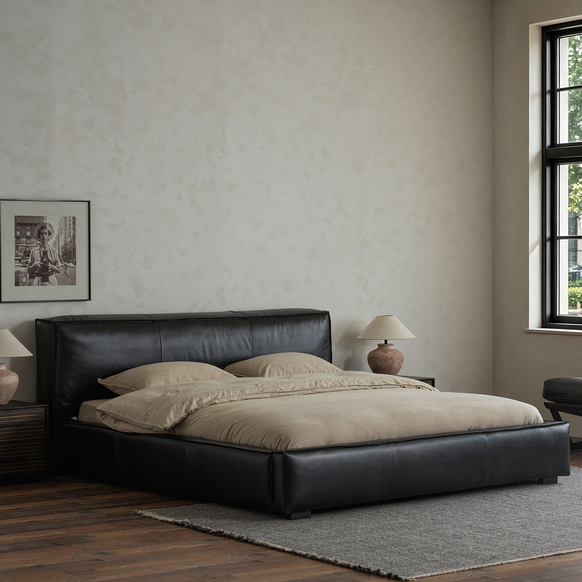 Anran Black Oil-Waxed Leather Low-Profile Bed