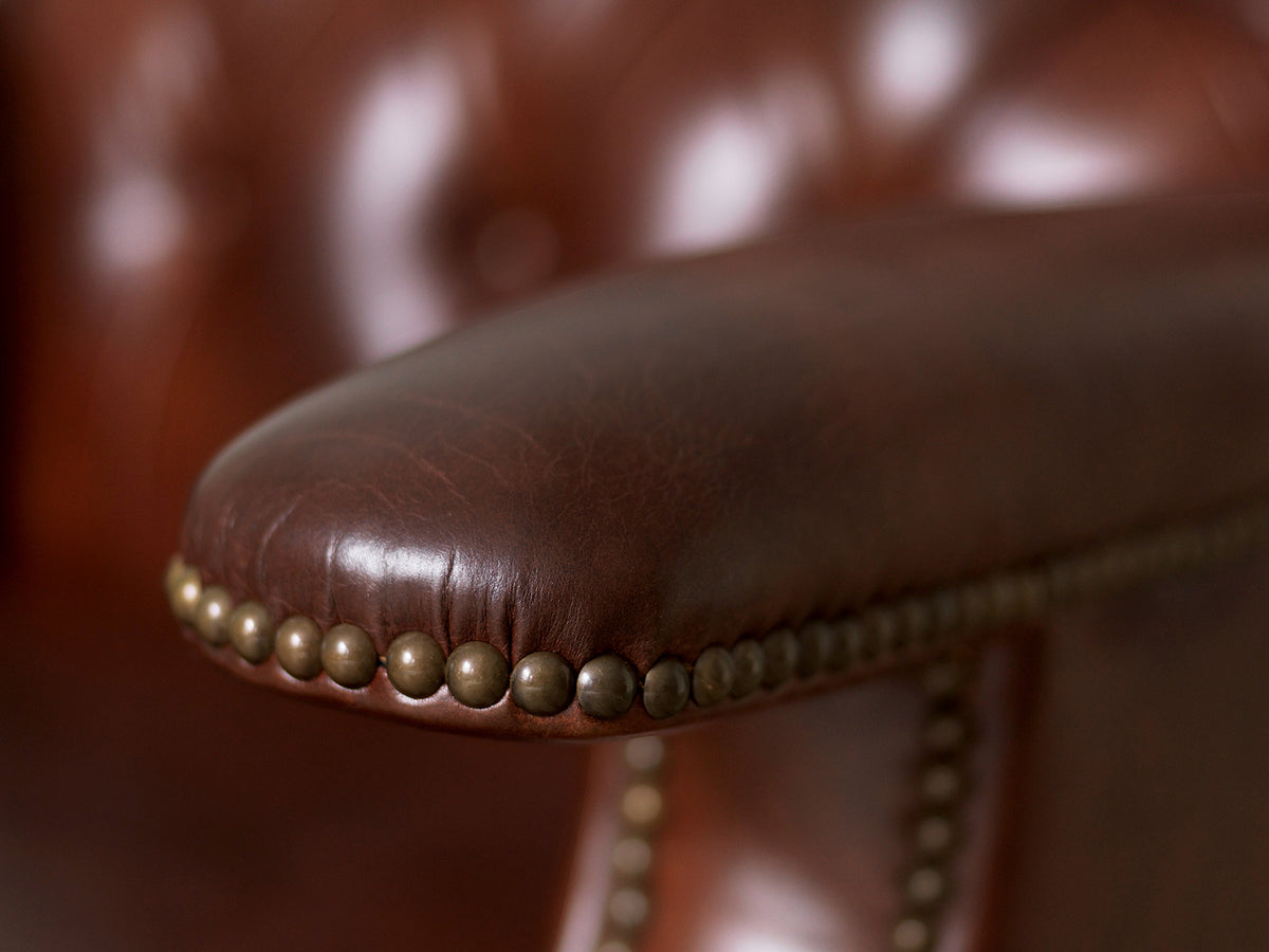 Vintage Oil-Waxed Cowhide Leather Club Chair