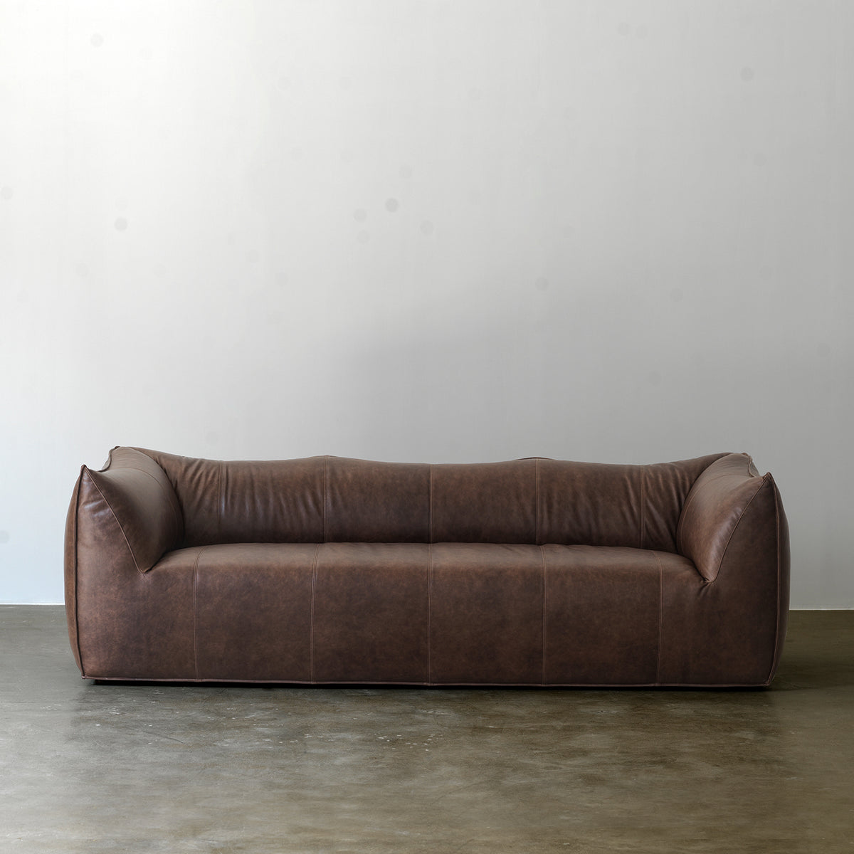 Croissant vintage oil-waxed cowhide leather sofa front view