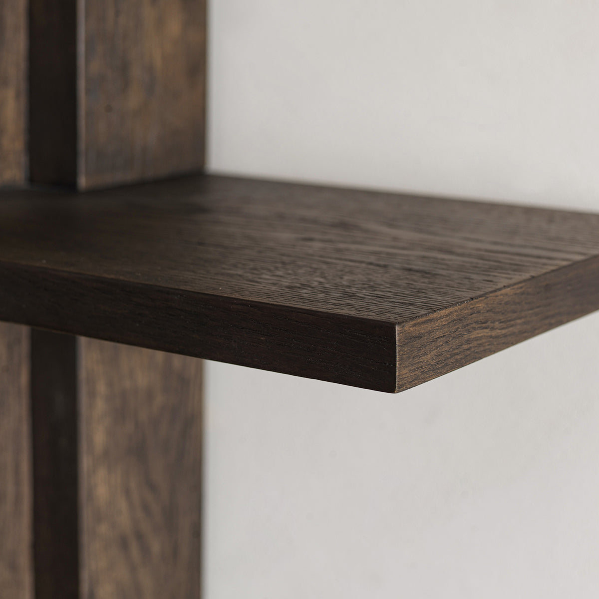 Distressed Red Oak Veneer 4-Tier Open Bookcase with Twin Pillar Supports