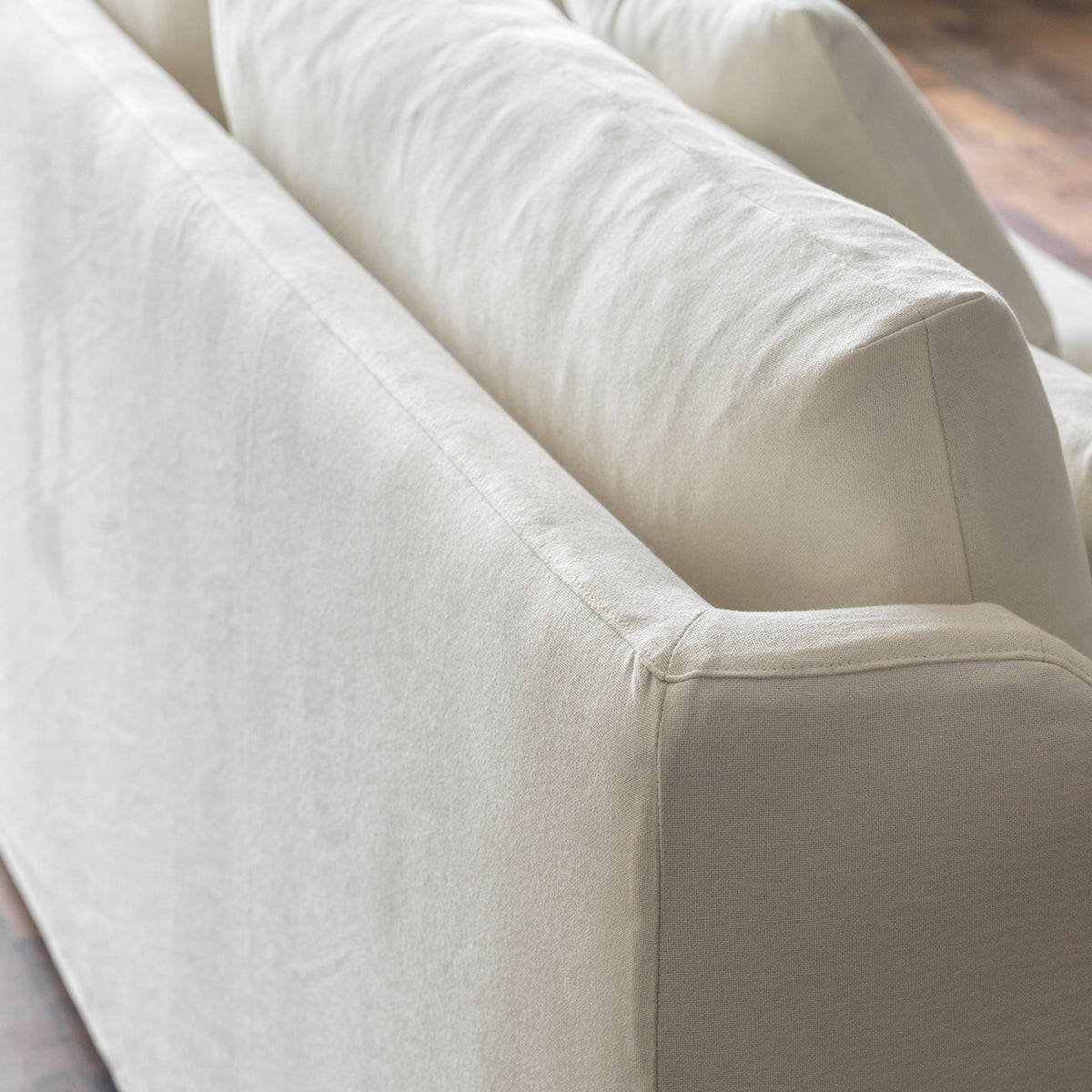 1019 Classic Skirted Sofa with Layered Cushions — Ivory