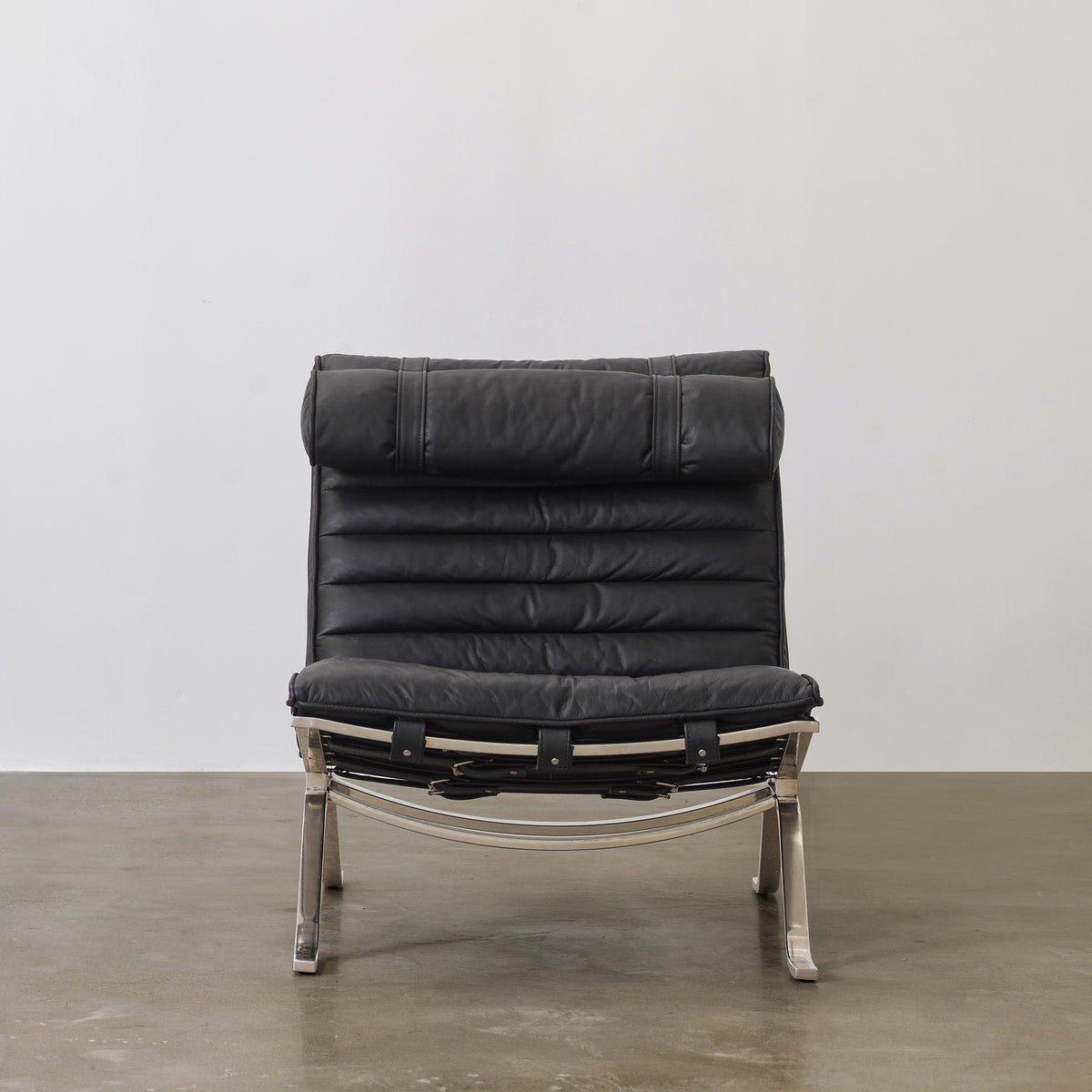 Ali Channel-Padded Lounge Chair with Bolster Headrest — Black